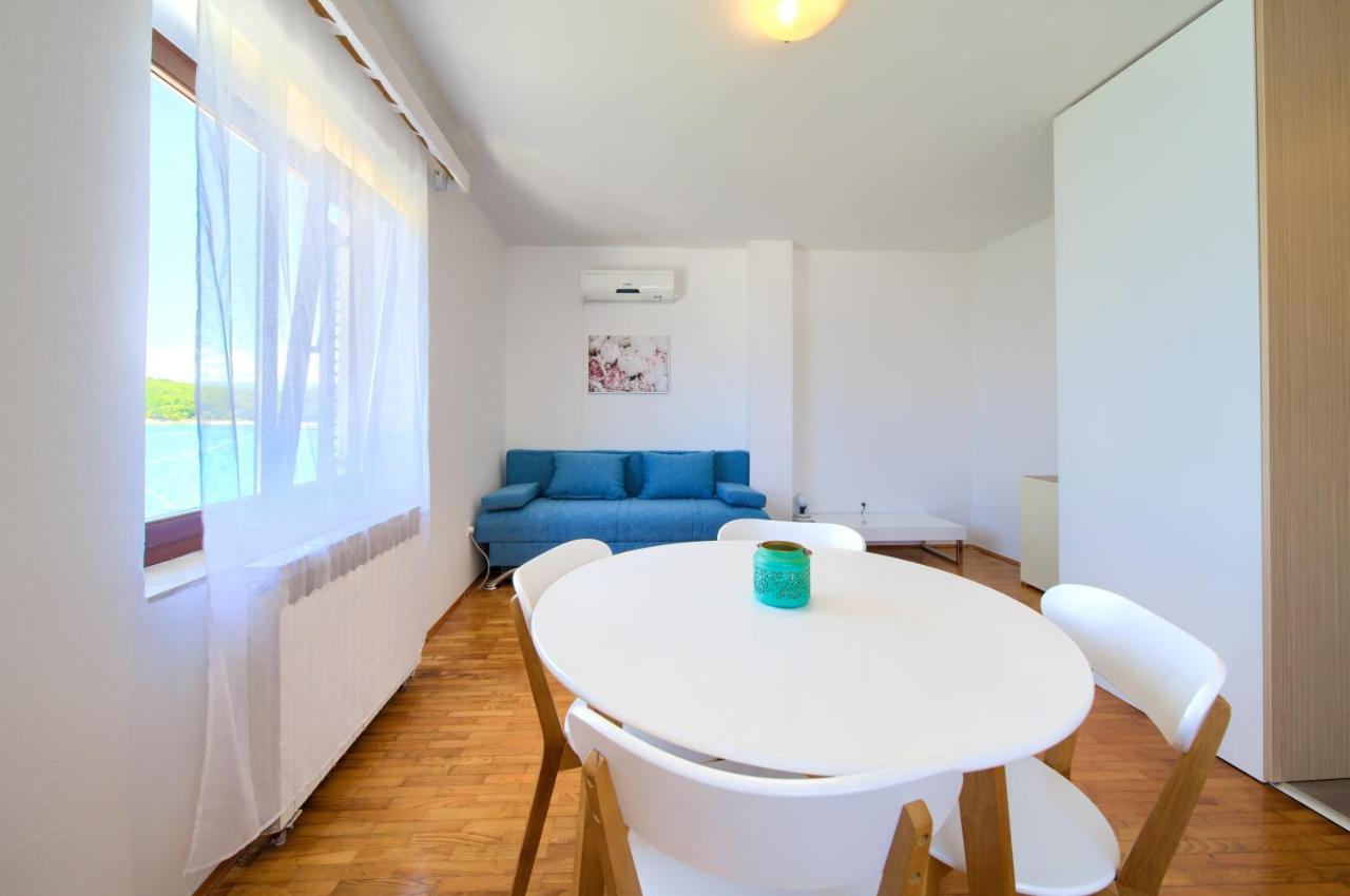 Apartments Dundo 奈维斯 外观 照片