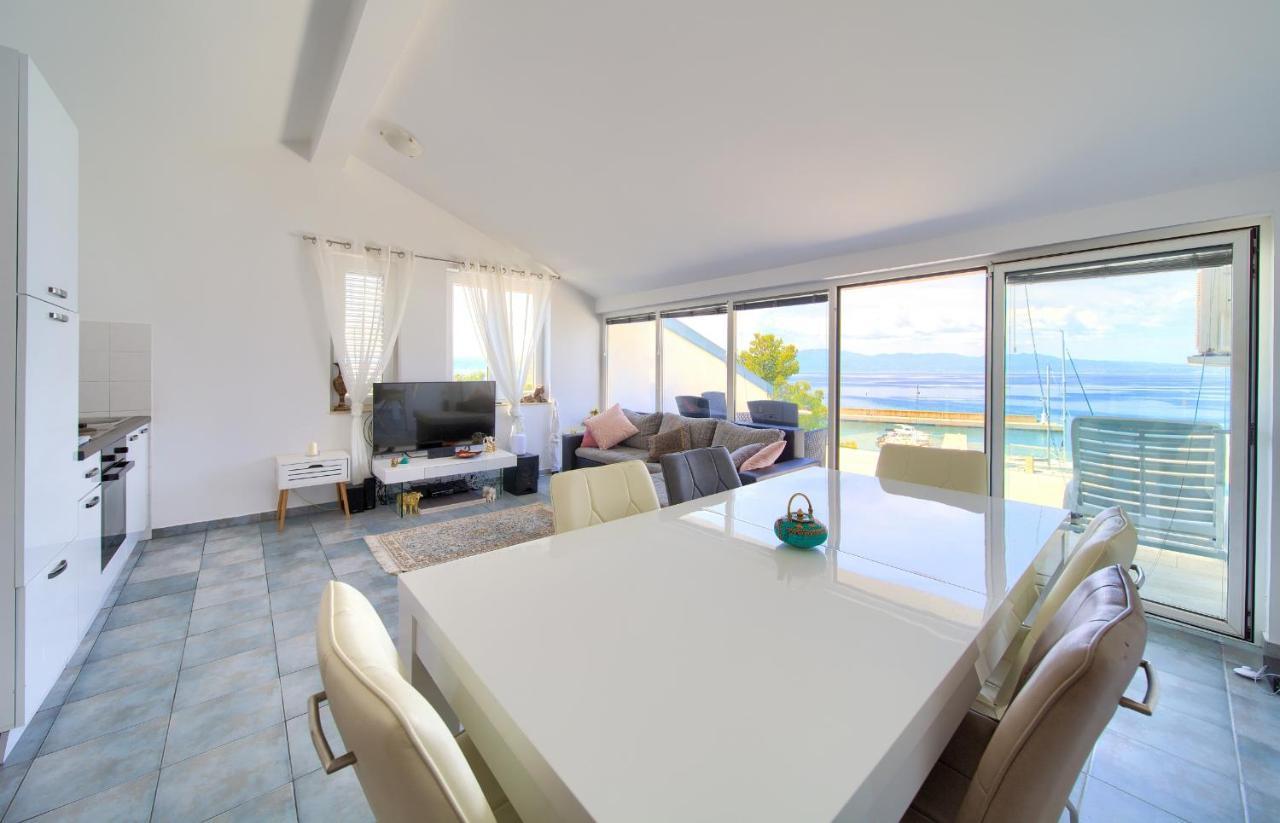 Apartments Dundo 奈维斯 外观 照片