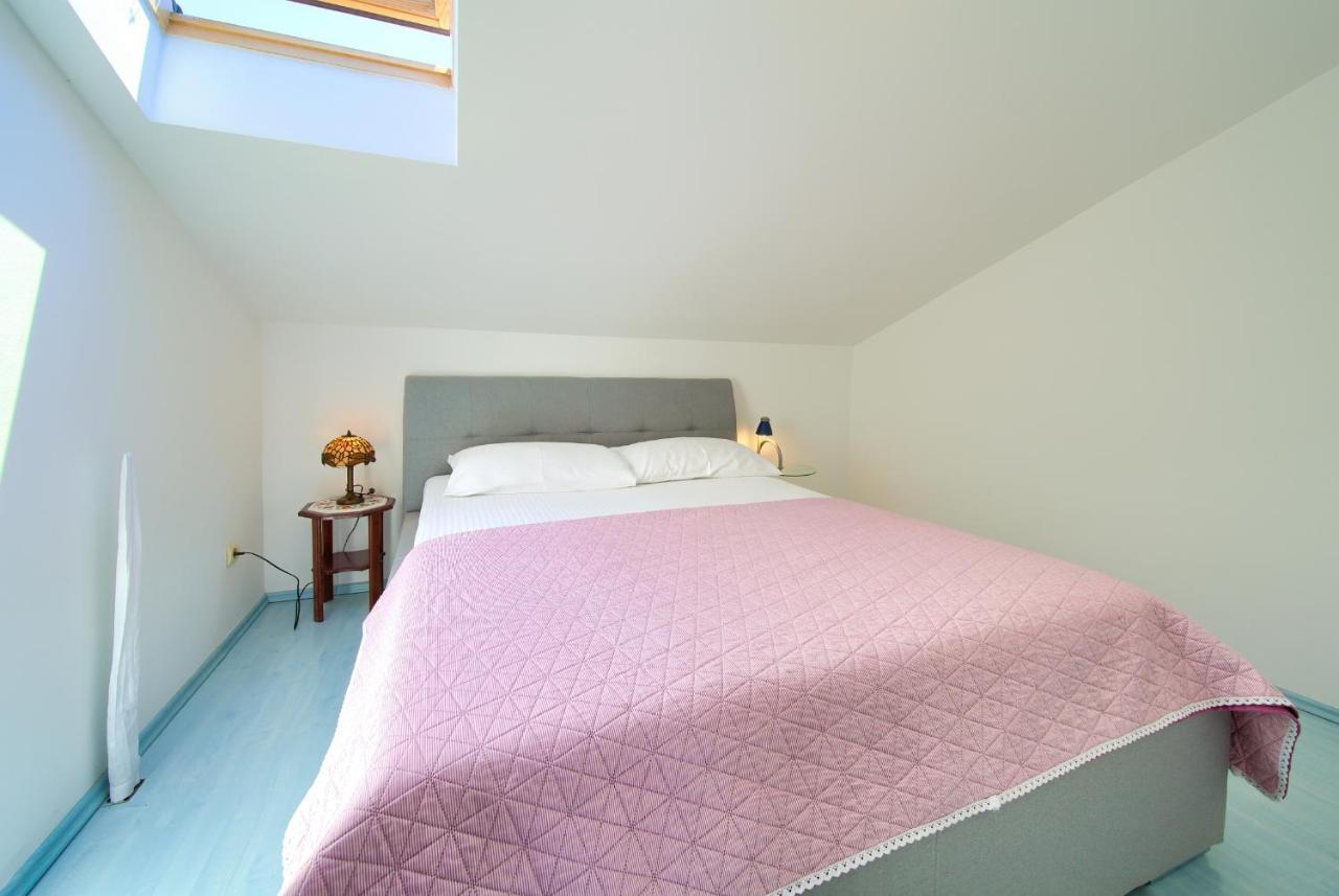 Apartments Dundo 奈维斯 外观 照片