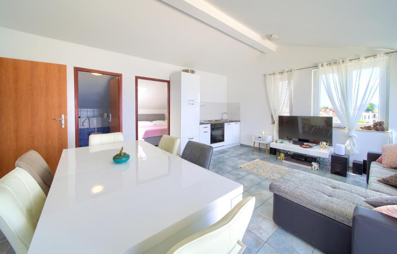 Apartments Dundo 奈维斯 外观 照片