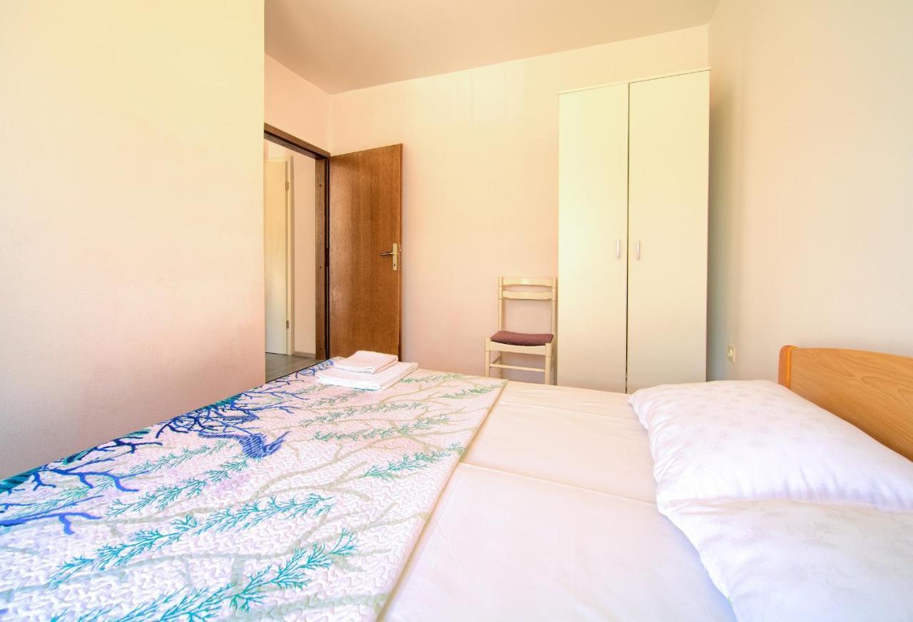 Apartments Dundo 奈维斯 外观 照片